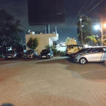 Square Inn Devanahalli Exterior foto